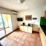 T2 Paradisiaque En Bord De Et Piscine Apartman *